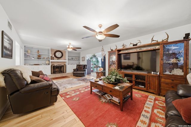 3511 Hunters Circle St, San Antonio, TX 78230