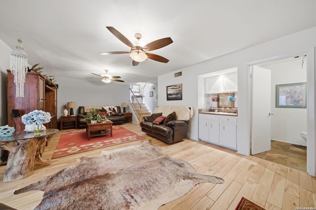 3511 Hunters Circle St, San Antonio, TX 78230