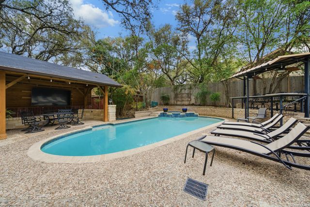 3511 Hunters Circle St, San Antonio, TX 78230