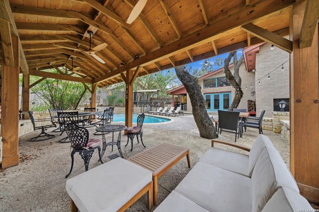 3511 Hunters Circle St, San Antonio, TX 78230