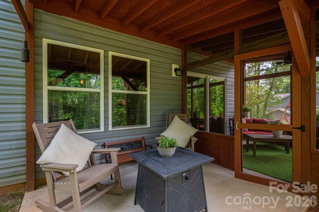 280 Mills Creek Road, Iron Station, NC 28080