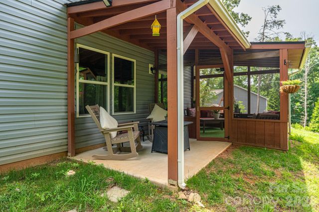 280 Mills Creek Road, Iron Station, NC 28080