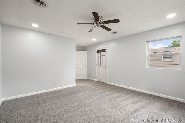 3102 Beacon Drive, New Albany, IN 47150