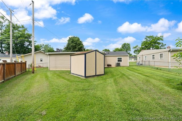 3102 Beacon Drive, New Albany, IN 47150