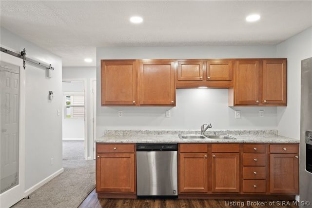 3102 Beacon Drive, New Albany, IN 47150