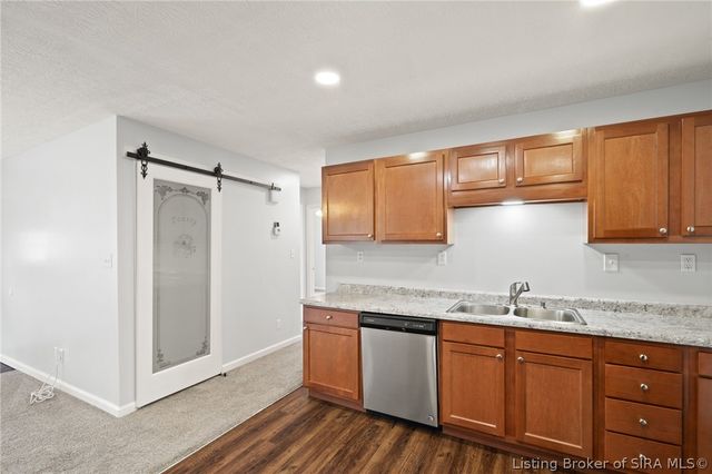 3102 Beacon Drive, New Albany, IN 47150