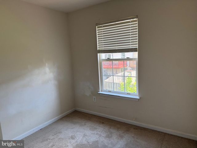 9205 KRISTY DR, Manassas Park, VA 20111