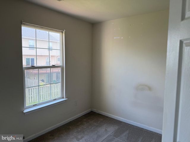 9205 KRISTY DR, Manassas Park, VA 20111