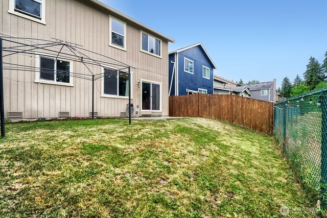 18026 75th Avenue E, Puyallup, WA 98375