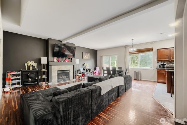 18026 75th Avenue E, Puyallup, WA 98375