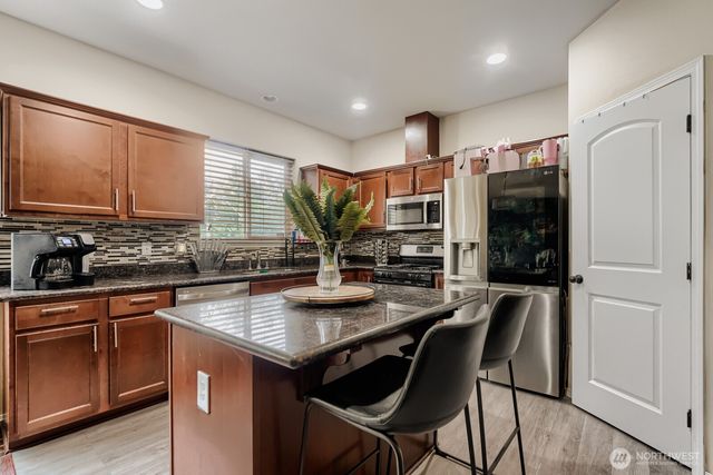 18026 75th Avenue E, Puyallup, WA 98375