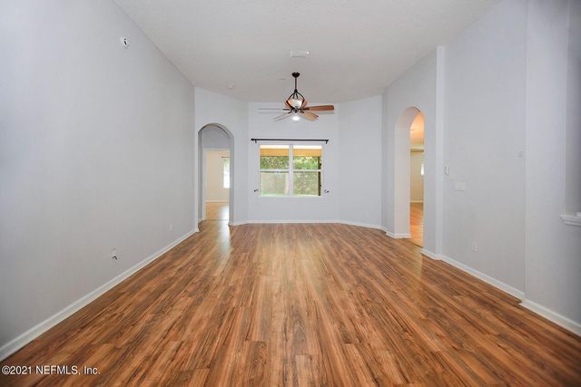 6466 GINNIE SPRINGS Road, Jacksonville, FL 32258