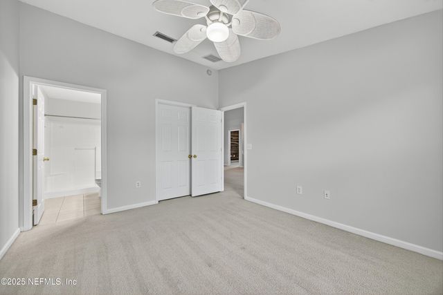 7067 DEER LODGE Circle 105, Jacksonville, FL 32256