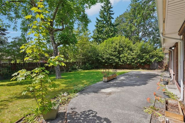 8326 Tucka Way Drive SW, Lakewood, WA 98499