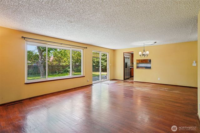 8326 Tucka Way Drive SW, Lakewood, WA 98499