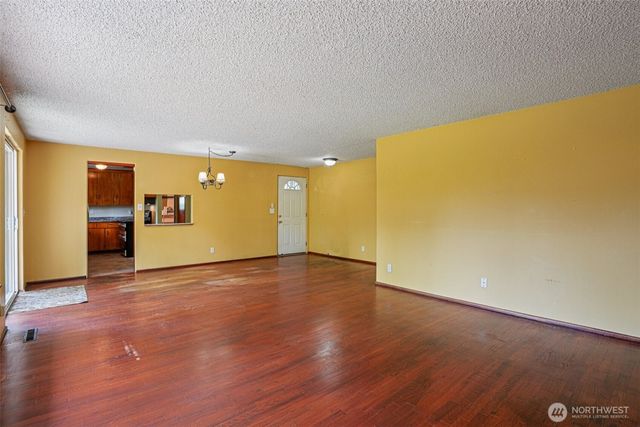 8326 Tucka Way Drive SW, Lakewood, WA 98499