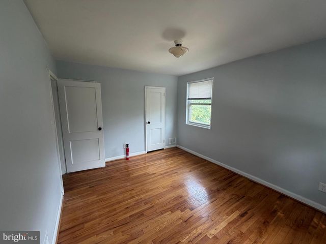1201 COOKS LN, Baltimore, MD 21229