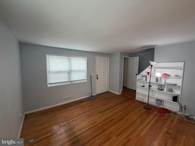 1201 COOKS LN, Baltimore, MD 21229