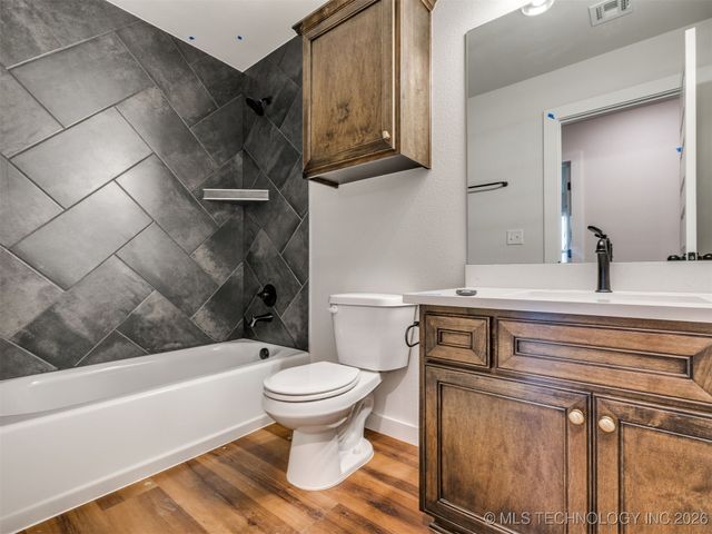 3143 E 147th Place, Bixby, OK 74008