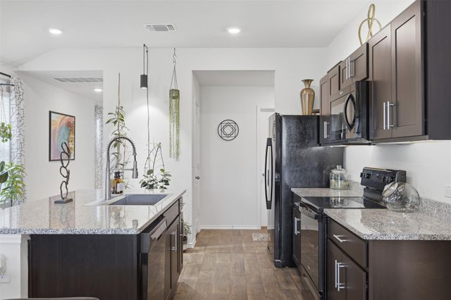 14016 Ballast DR, Elgin, TX 78621
