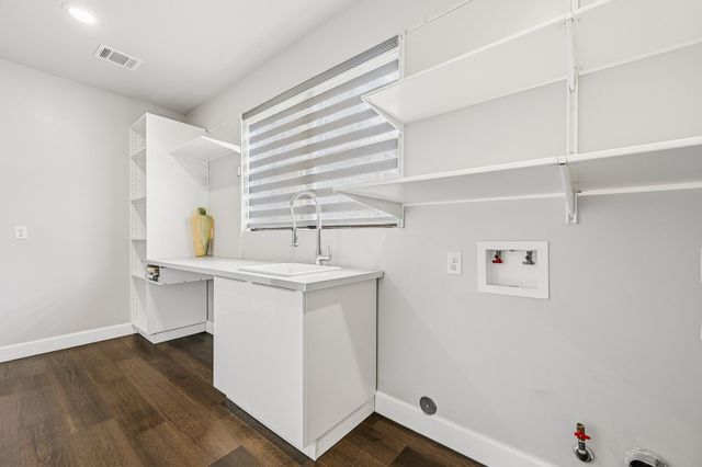 5 W Shady Lane D, Houston, TX 77063