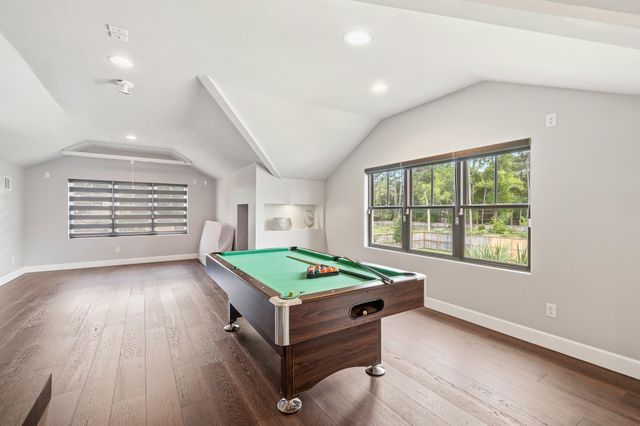 5 W Shady Lane D, Houston, TX 77063