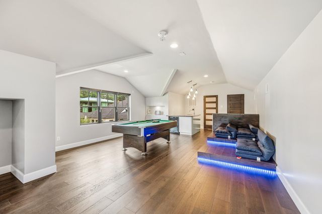 5 W Shady Lane D, Houston, TX 77063