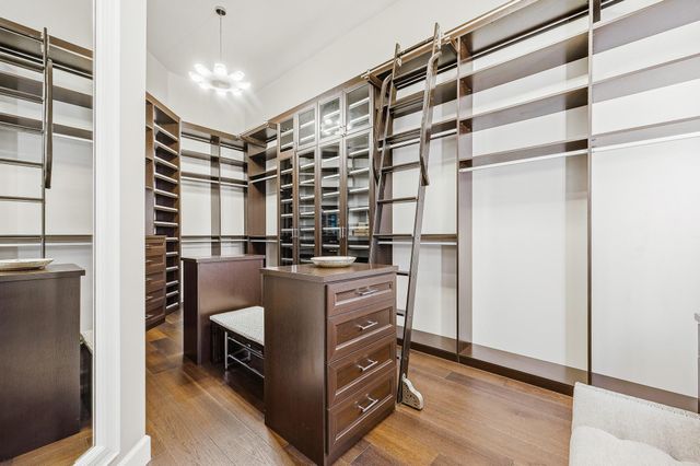 5 W Shady Lane D, Houston, TX 77063
