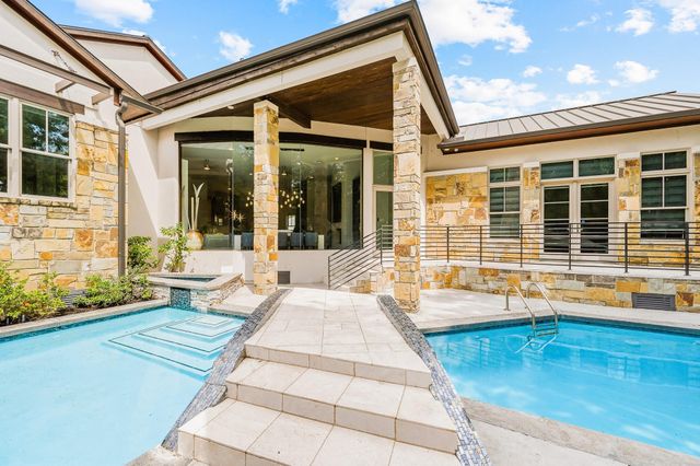 5 W Shady Lane D, Houston, TX 77063