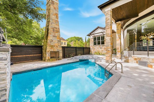 5 W Shady Lane D, Houston, TX 77063