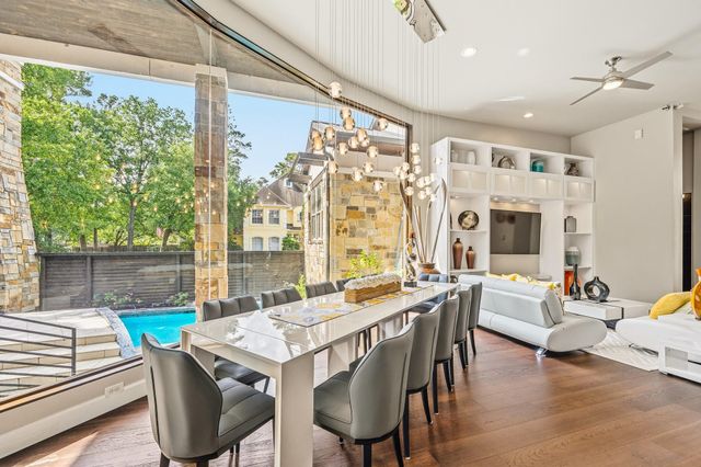 5 W Shady Lane D, Houston, TX 77063