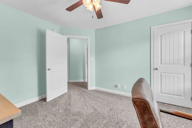 3735 Windmill Dr, Clarksville, TN 37040