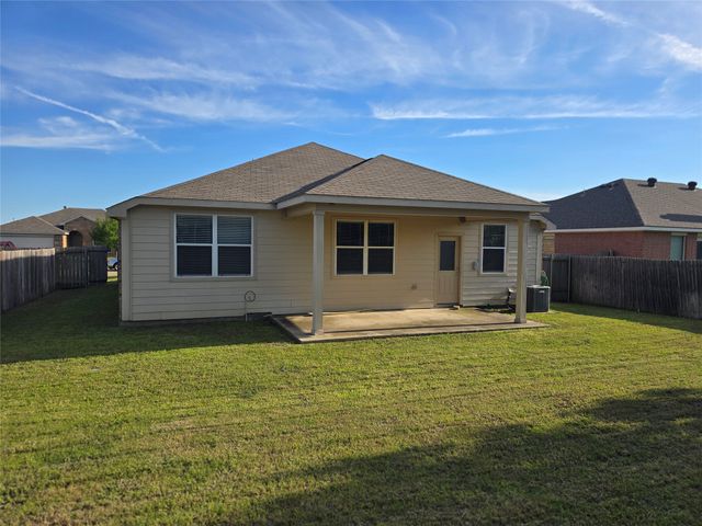 216 Meadow Ridge Drive, Anna, TX 75409