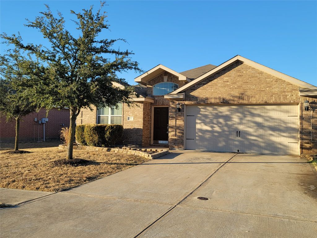 216 Meadow Ridge Drive, Anna, TX 75409