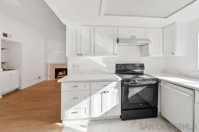 5170 Clairemont Blvd 9, San Diego, CA 92117