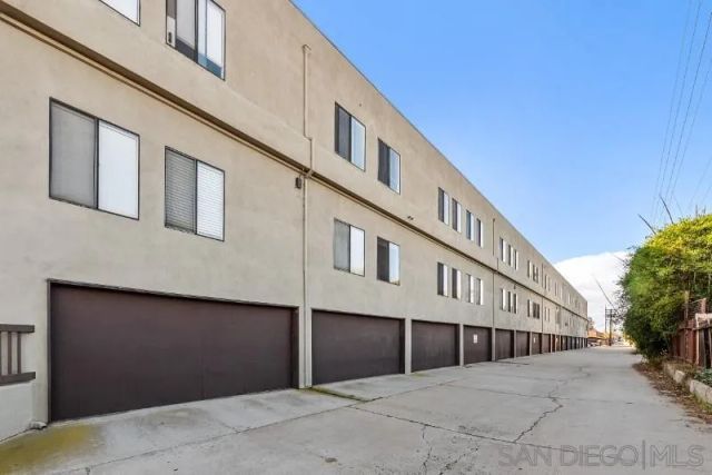 5170 Clairemont Blvd 9, San Diego, CA 92117