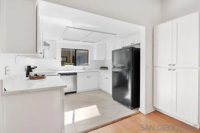 5170 Clairemont Blvd 9, San Diego, CA 92117