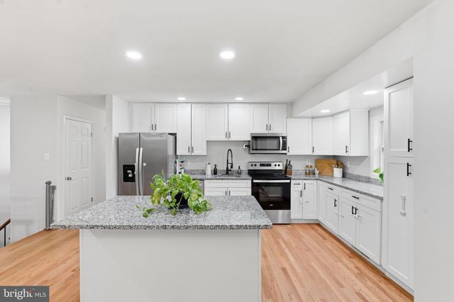 9375 WESTFIELD DR, White Plains, MD 20695