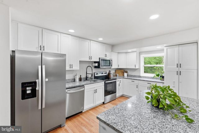 9375 WESTFIELD DR, White Plains, MD 20695