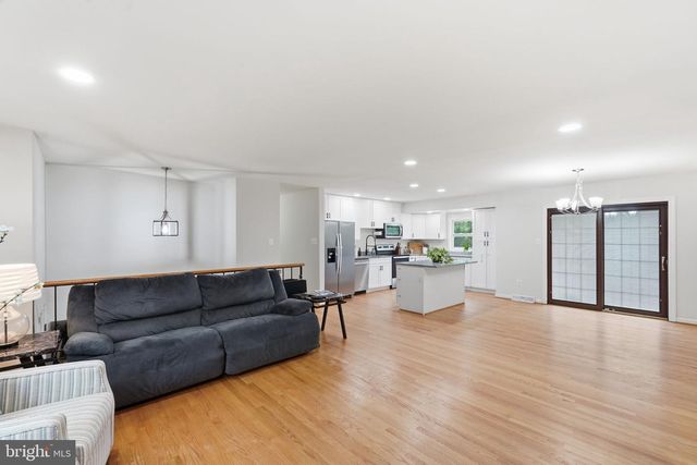 9375 WESTFIELD DR, White Plains, MD 20695
