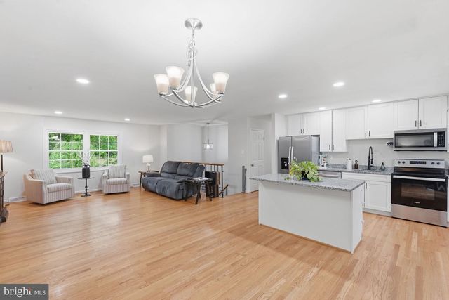 9375 WESTFIELD DR, White Plains, MD 20695