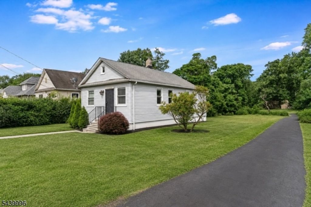 1762 W 5Th St, Piscataway Twp., NJ 08854 — photo 3