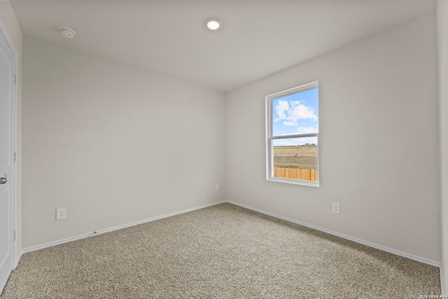 140 Langston Dr, Maxwell, TX 78640