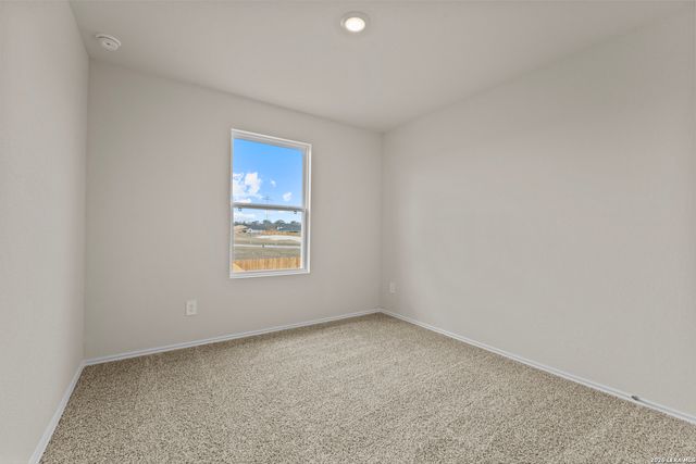 140 Langston Dr, Maxwell, TX 78640