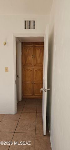 3520 S Lundy Avenue, Tucson, AZ 85713