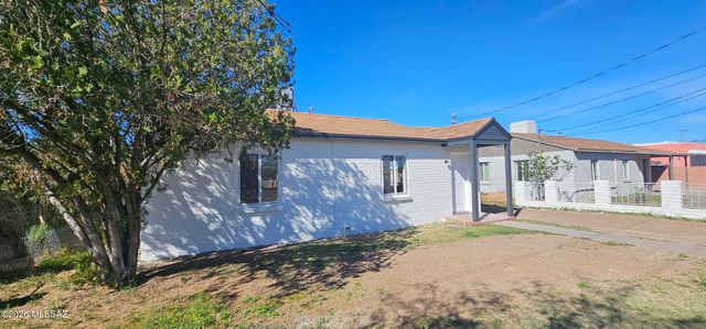 3520 S Lundy Avenue, Tucson, AZ 85713