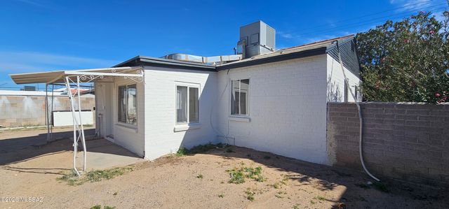 3520 S Lundy Avenue, Tucson, AZ 85713