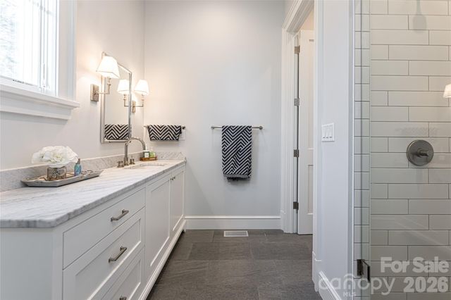 93 Mirehouse Run, Asheville, NC 28803