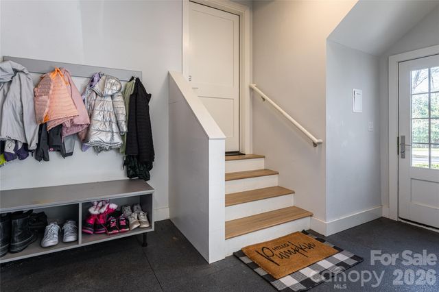 93 Mirehouse Run, Asheville, NC 28803