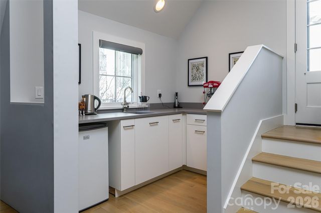 93 Mirehouse Run, Asheville, NC 28803